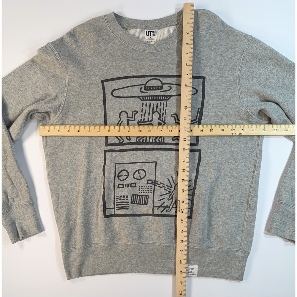 Uniqlo UT Keith Haring Graphic Crewneck Sweatshirt Mens M Gray - Picture 3 of 6